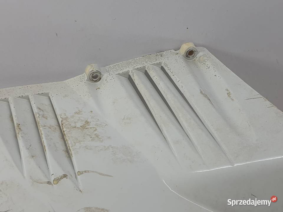 PLUG OWIEWKA DOLNA PRAWA OSLONA PEUGEOT Janowice