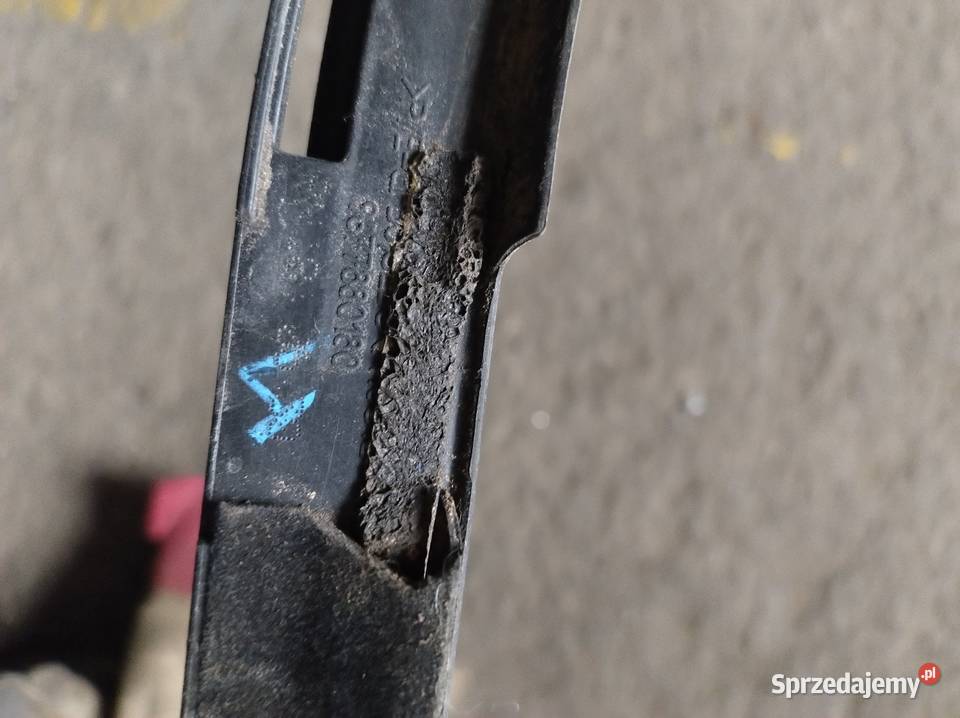 Listwa zgarniająca tył Peugeot 308 T9 chrom 2018 Chrzanów