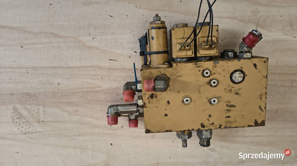 Rozdzielacz Hydrauliczny Elektrozawór CAT 318c Staszów sprzedam