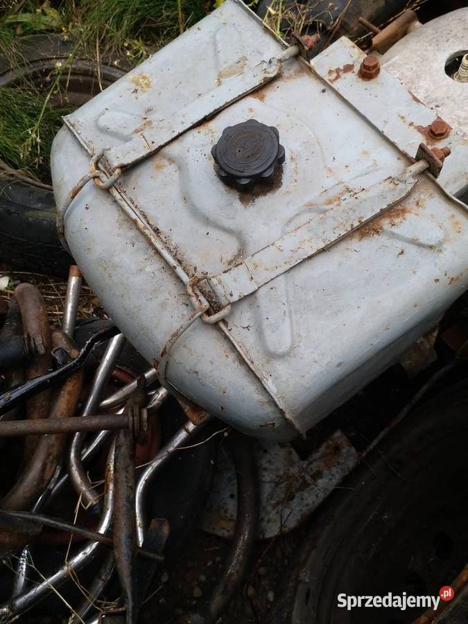 Dzik 221Ursus C 308 itpZdrowy zbiornik paliwa Gorzów Wielkopolski sprzedam