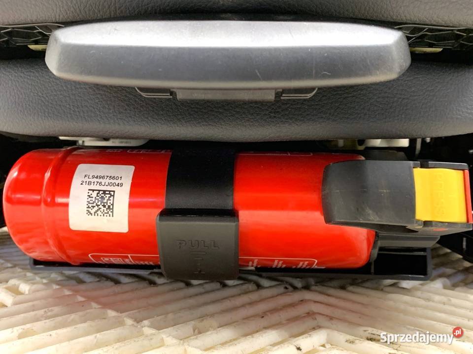 FOTELE KANAPA BOCZKI KOMPLET BMW F44