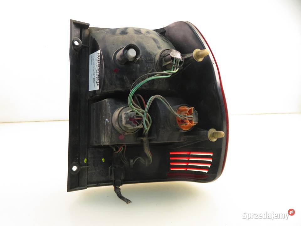 LAMPA LEWA TYLNA MITSUBISHI PAJERO PININ