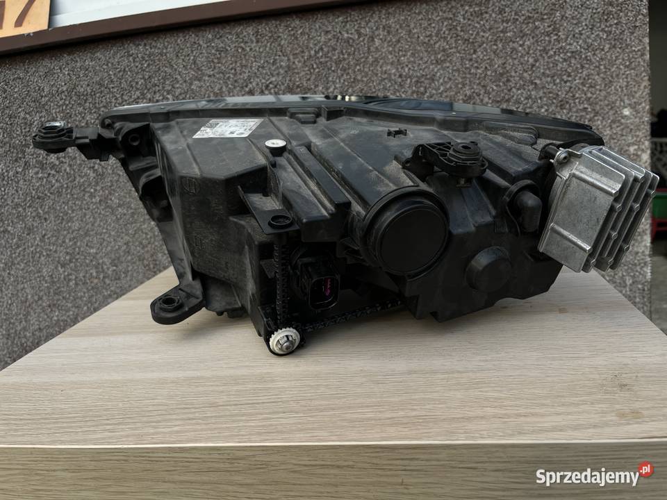 Seat Ateca Lampa Prawy Przód Cała 576941032B Chojnice sprzedam