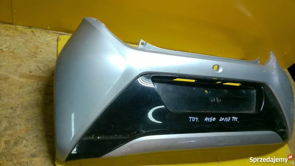 Toyota aygo 2013 2014 zderzak tył oryginał Wrocław sprzedam