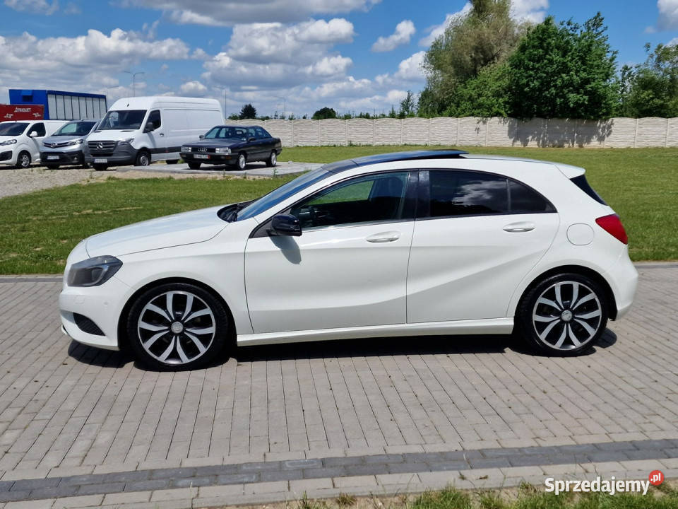 Mercedes A 180 16 Benzyna Automat Bixenon Ledy gniazdo USB Mercedes-Benz Strobice