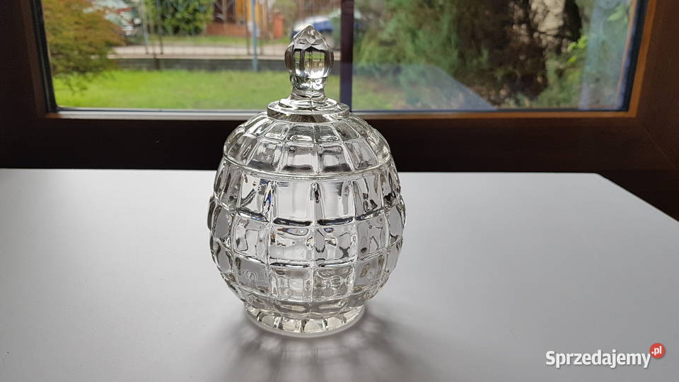 Bomboniera bombonierka Granat Ząbkowice szkło Porcelana i szkło sprzedam