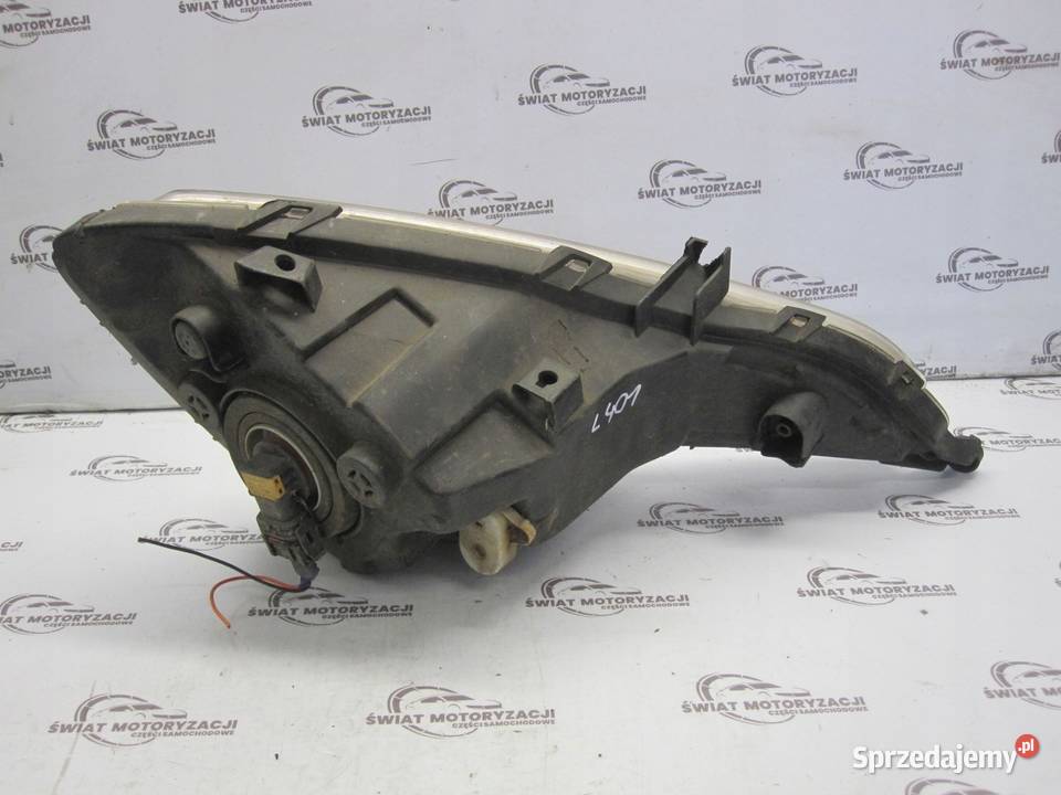 HYUNDAI i40 12r halogen lewy przód 922013Z010