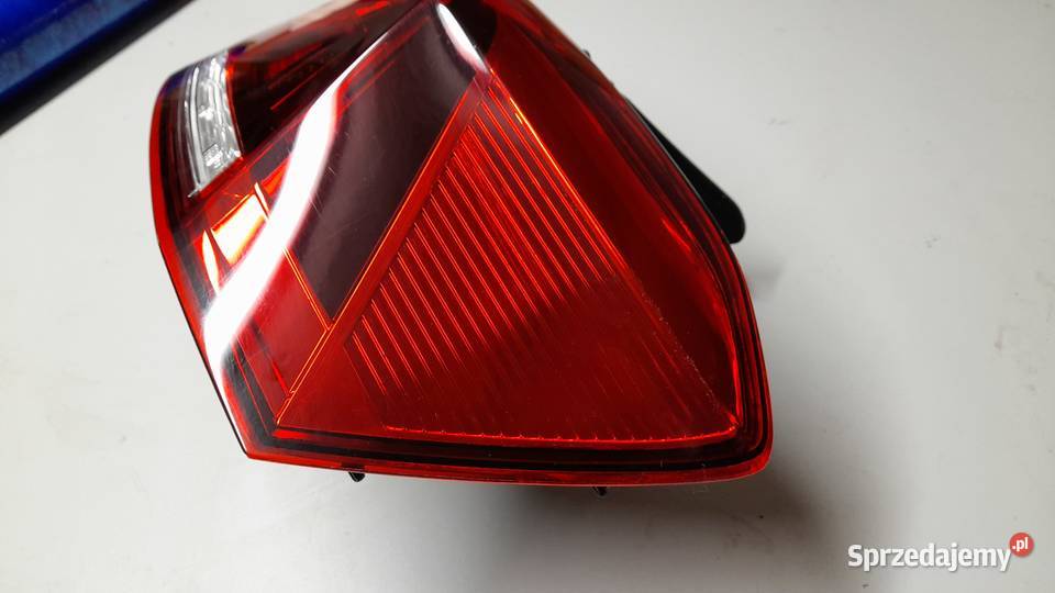 VW Passat B8 Lift Kombi Lampa Tylna Prawa Led Prawe zachodniopomorskie Goleniów