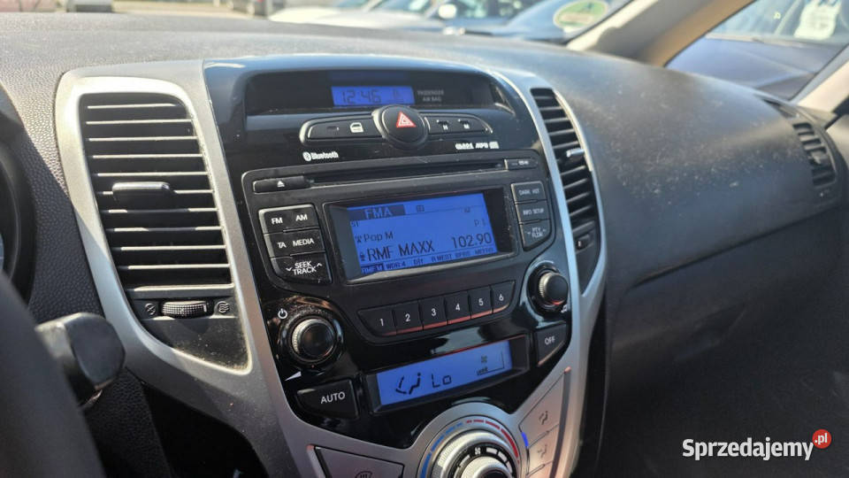 Hyundai ix20 super stan climatronic światła przeciwmgielne sprzedam