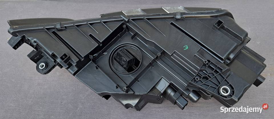 Lampa przód lewa Skoda Octavia III FL 20162020 dolnośląskie Mielęcin