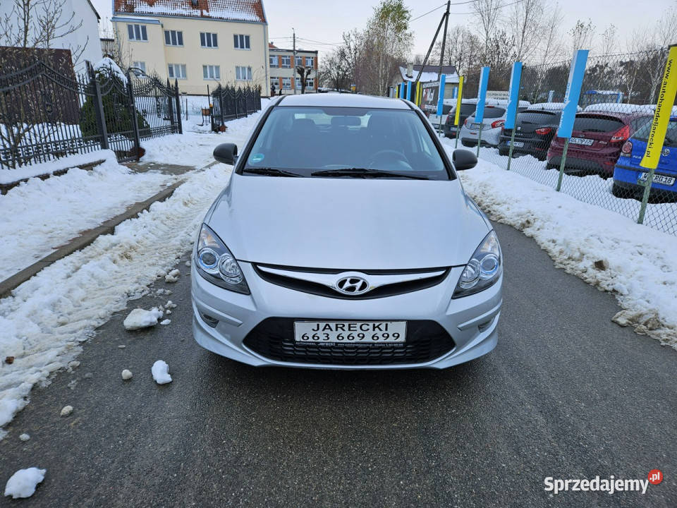 Hyundai i30 Opłacony Zdrowy Zadbany Serwisowany lakier metallic warmińsko-mazurskie Kisielice sprzedam