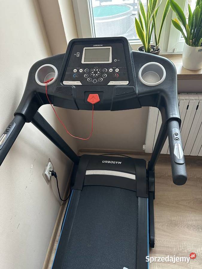 Bieżnia urbogym V520 nowa Izdebnik
