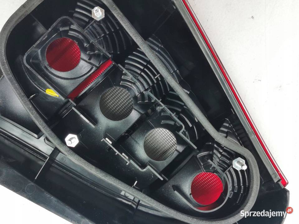 LAMPA PRAWY TYŁ MERCEDES KLASA A W168 2004 sprzedam