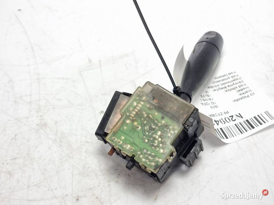 PRZYCISK TOYOTA YARIS I 173647 sprzedam