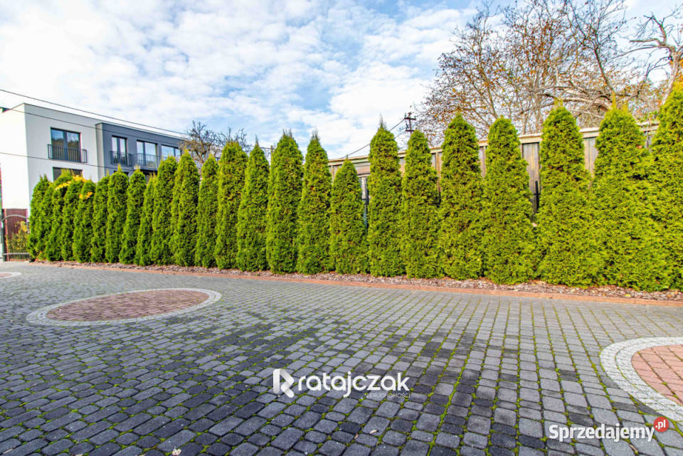 sprzedaży domu wolnostojącego 21503m2 Gdynia dachówka