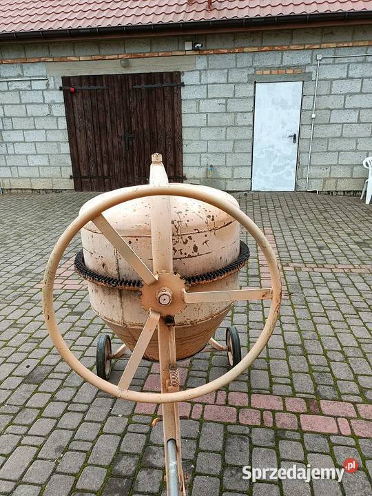 Betoniarka wolnospadowa BWE 75 1A Cieciersk