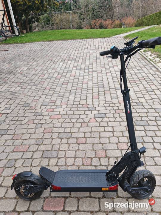 Hulajnoga Motus pro 10 2022 Rzeszów