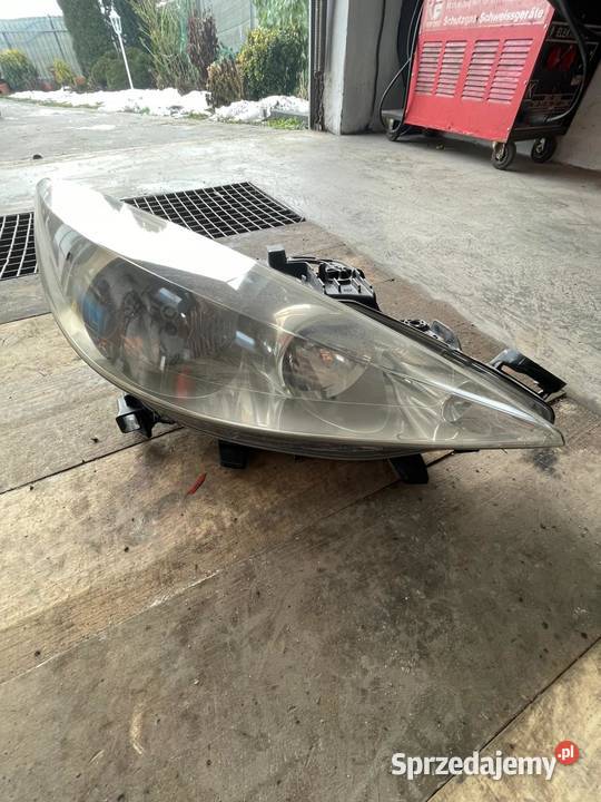 Lampa przód prawa peugeot 207207sw osobowe Gorzów Śląski