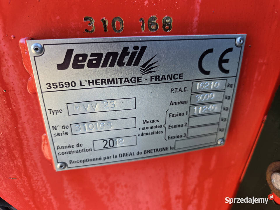 Wóz paszowy ze ścielarką JEANTIL MVV 23 m3 2012 nieuszkodzony podlaskie Wizna