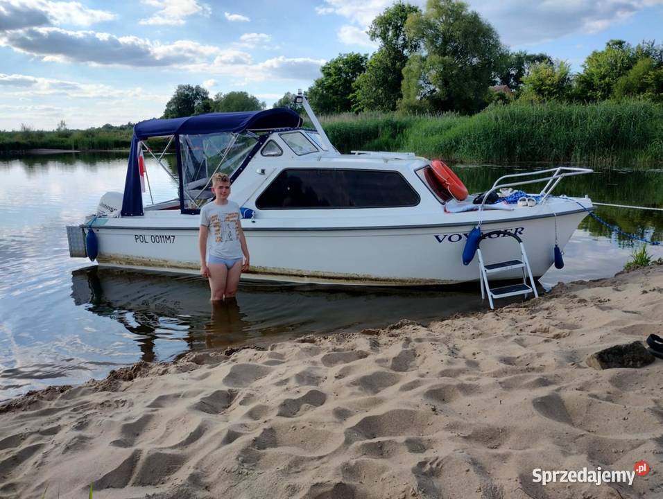 Sprzedam łódz kabinową z silnikiem zaburtowym Wędkarstwo