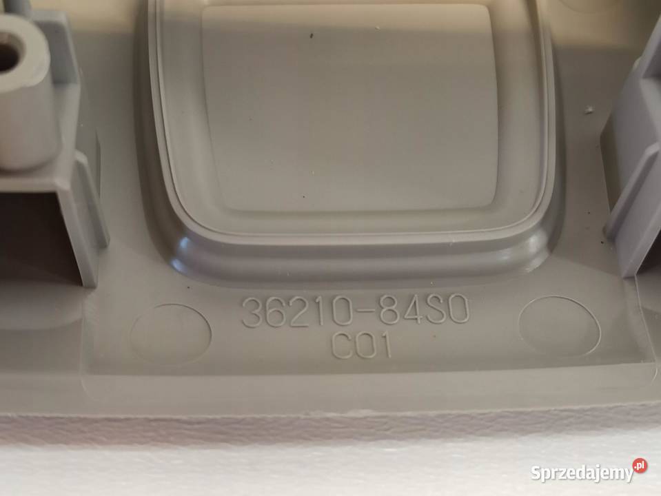 SUZUKI SWIFT MK8 LAMPKA PODSUFITKI 3621084S0
