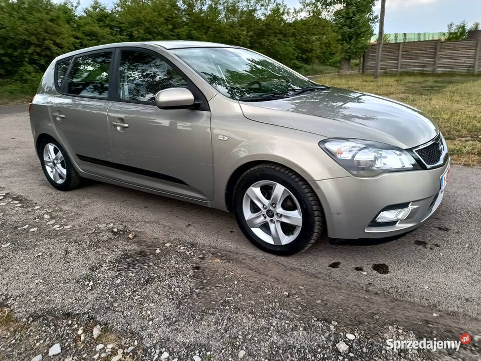 Kia Ceed kompakt 16 CRDI 6 biegów czujnik parkowania Podkonice Miejskie