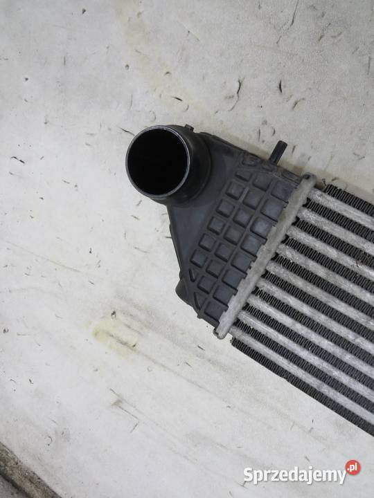INTERCOOLER OUTLANDER III 22 DID osobowe