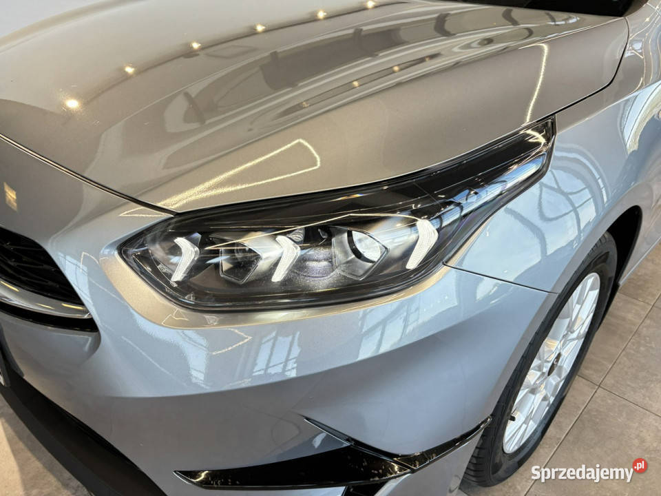 Kia Ceed SW M 15TGDI 160 M6 2022 r salon I kurtyny powietrzne Myślenice