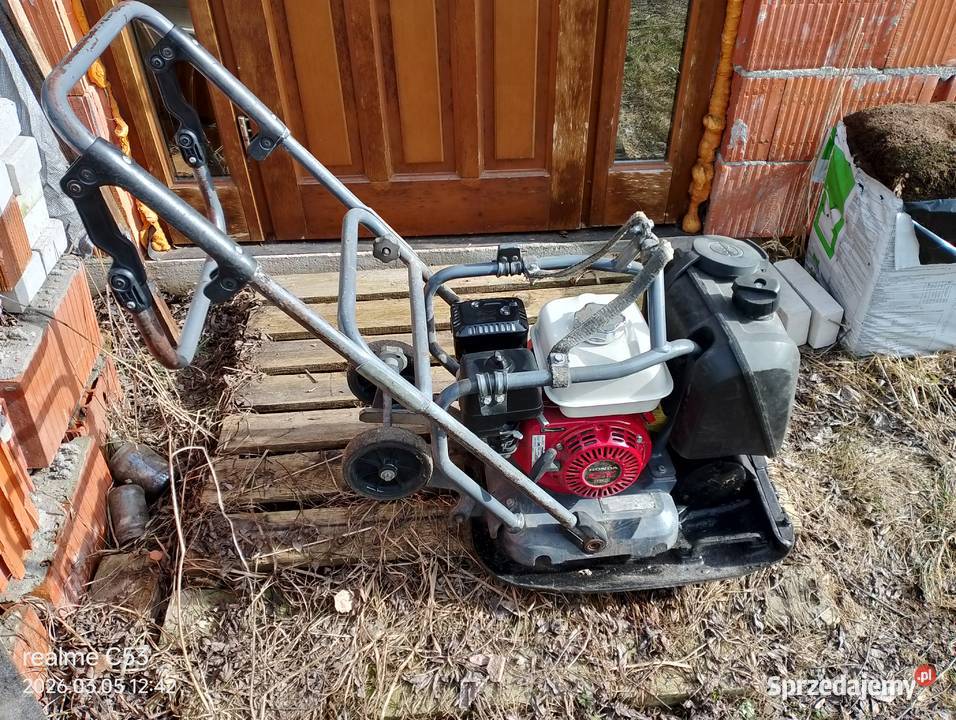 Zageszczarka Husqvarna typ LF100 nowy silnik