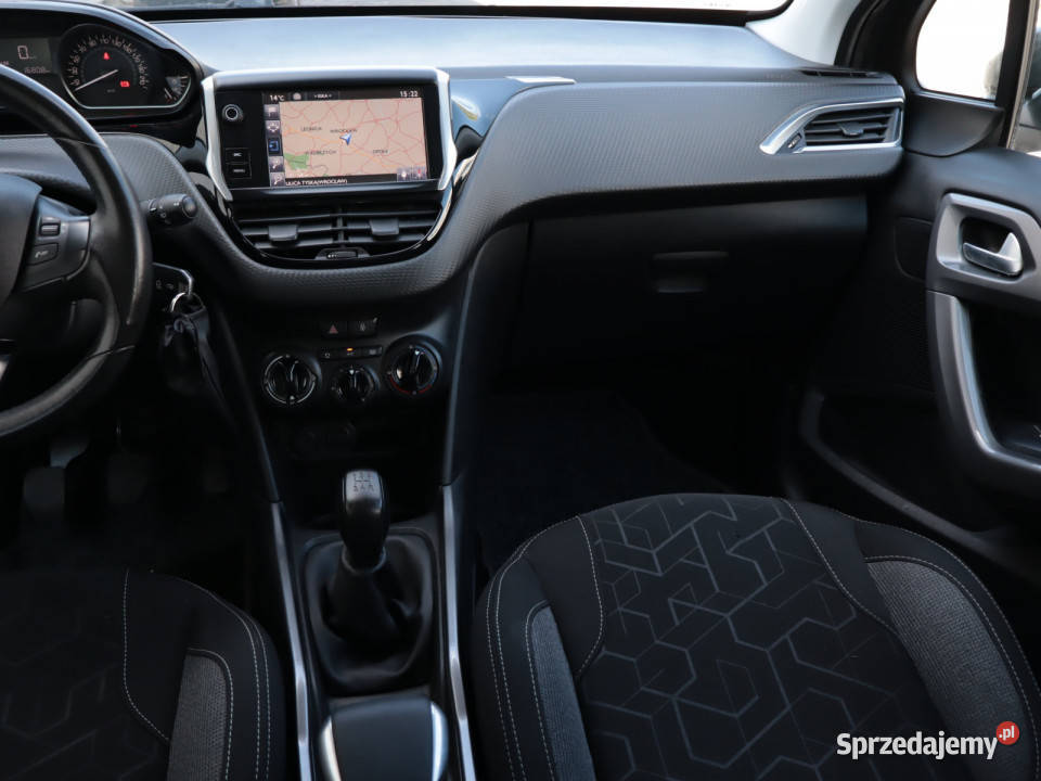 Peugeot 2008 12 PureTech Piaseczno