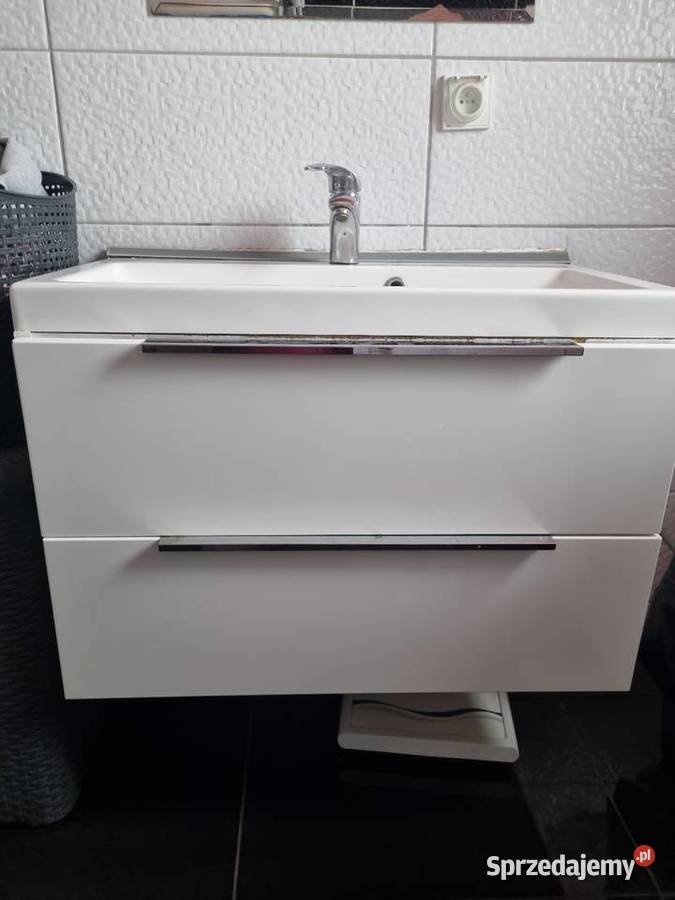 Szafka do lazienki z zlewem i kranem Łazienkowe Orzechówko