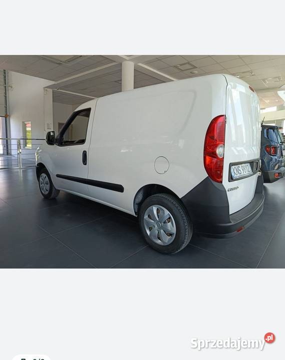 Sprzedam Polski salon Rok produkcji 2012 Młodów