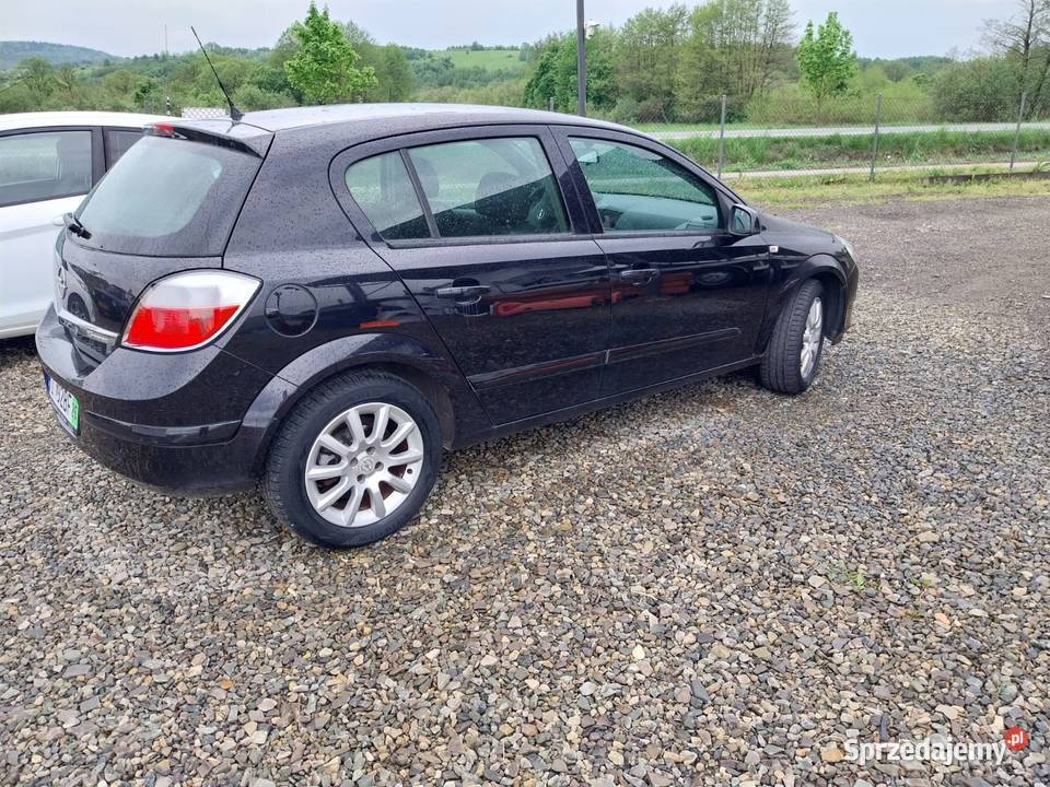 Opel Astra H 16