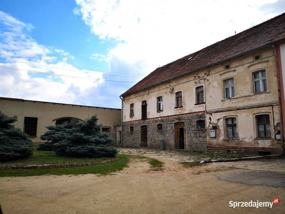 Dom z dwiema kondygnacjami do adaptacji 342.6m2 Kłaczyna sprzedam