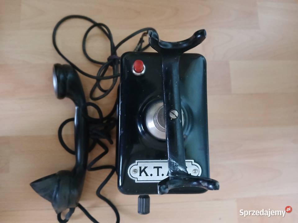 Stary telefon na korbkę z lat 40 tych Niemcy Kraków