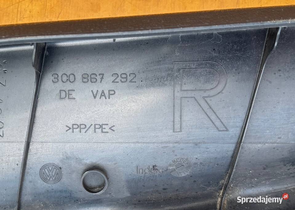 VW PASSAT B7 KOMBI OSŁONA SŁUPKA PRAWEGO