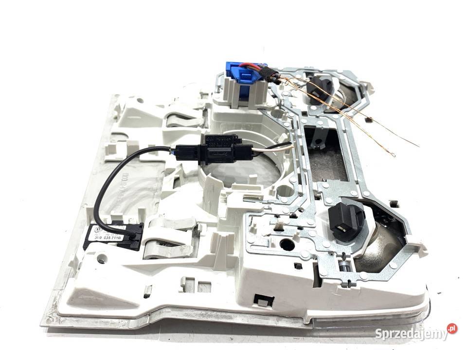 LAMPA SUFITOWA SKODA YETI 1K0947105N Crossover