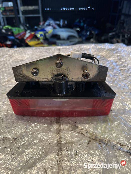 SUZUKI GSX 550 Lampa tył Klosz Mocowanie Uchwyt Pozostałe wielkopolskie Poznań