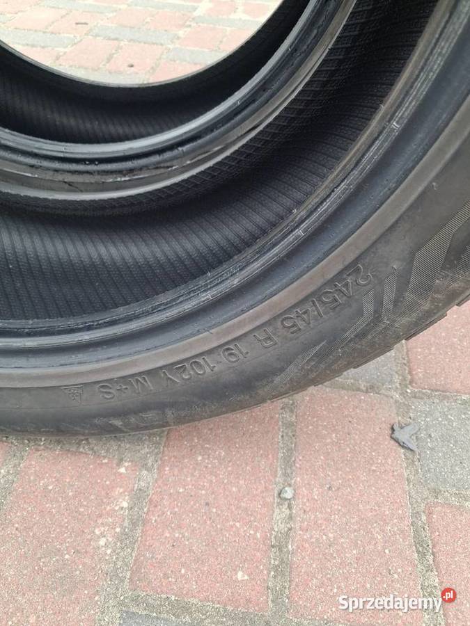 Opony 245 45 19 wielosezonowe Czerno