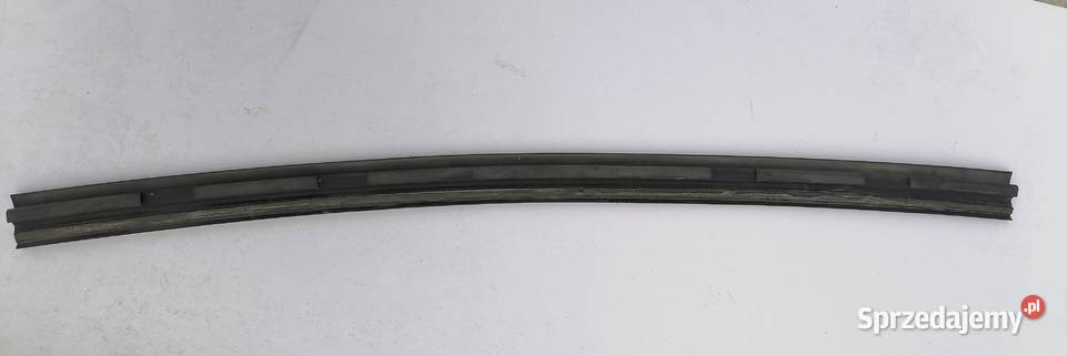Audi A4 B6 uszczelka maski pod grillem Rok produkcji 2004 Szczerbice