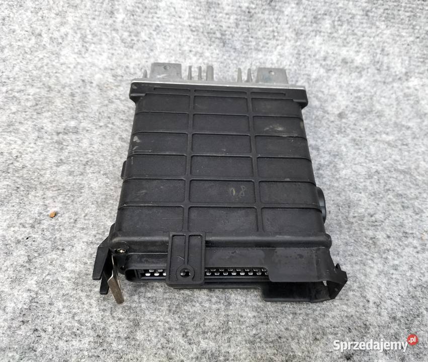 AUDI 80 18 8688 nowy sterownik 893 907 404 Leszno
