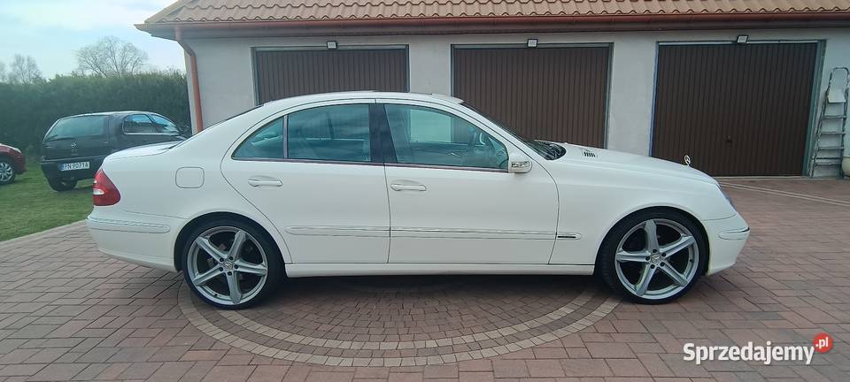 Mercedes Eklasa w211 27cdi biały Rychwał