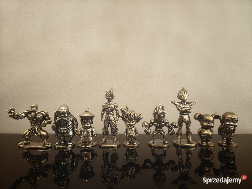 Sprzedam półkę dragon ball z figurkami Ełk