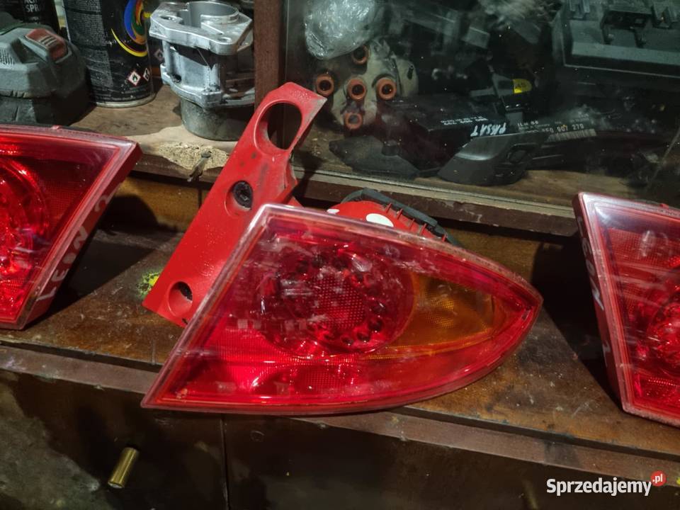 Lampa tylna prawa w błotnik seat leon II Bodzentyn