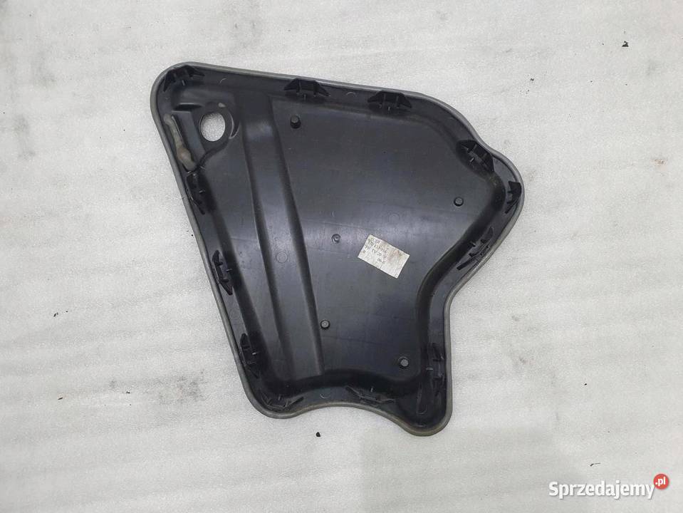 OSŁONA DRZWI PRAWA AUDI TT 8J0837916