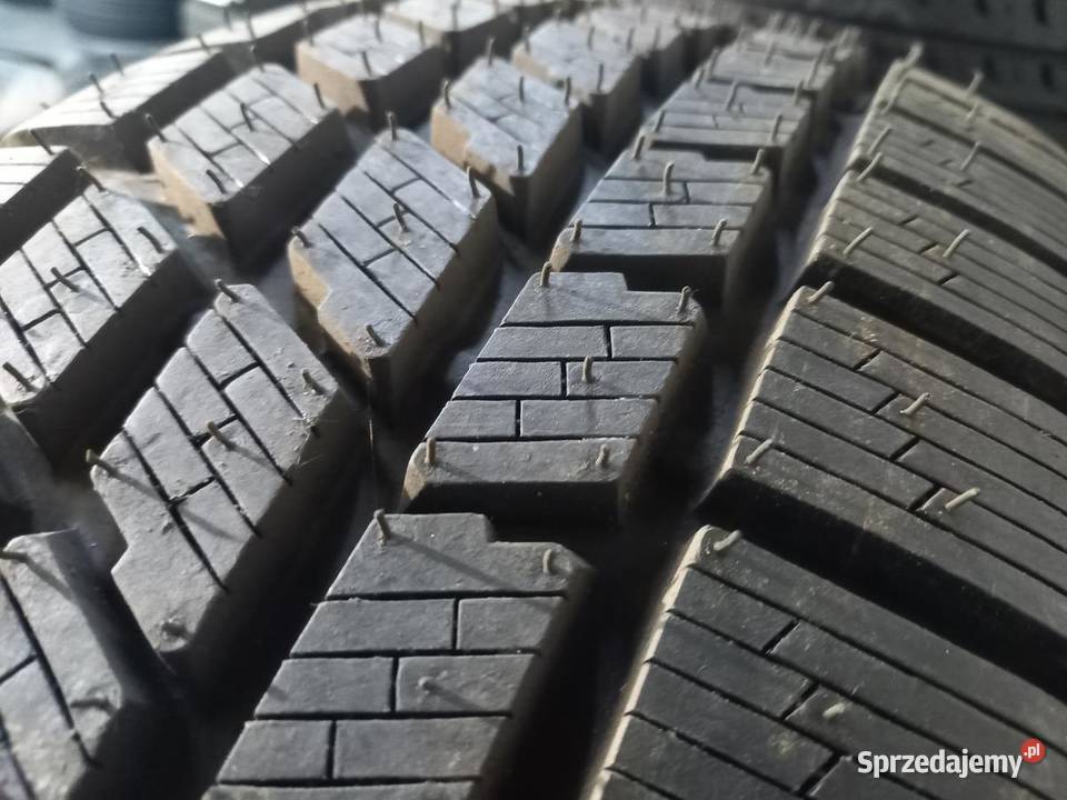 4x Opona NIEUŻYWANA ZIMOWA 20555R15 PIRELLI 99 Samochodowe Zaścianki sprzedam