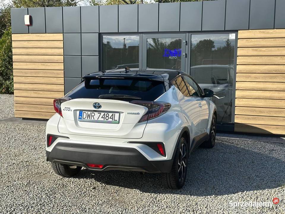 Toyota CHR 18 Hybrid Premium Wrocław