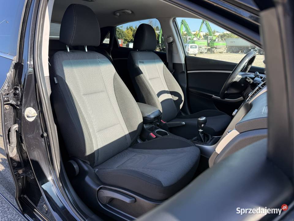 Hyundai i30 14 BENZYNA Klimatronik Nawigacja Motoryzacja Konin