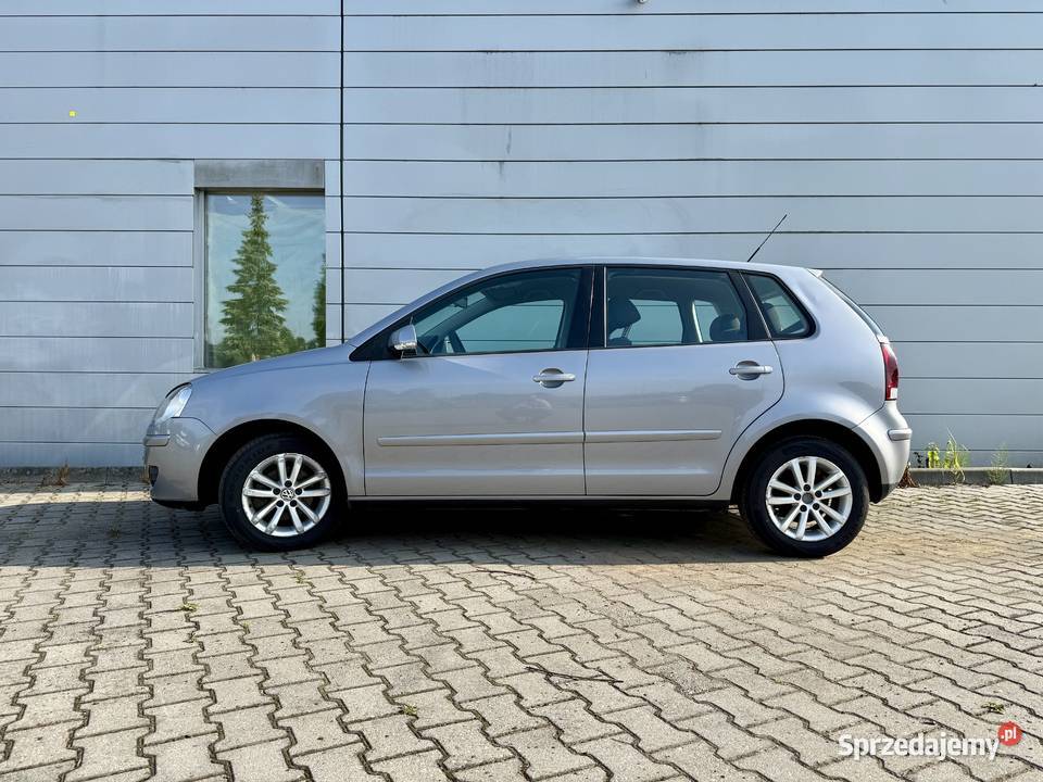 VW Polo 12 MPI 70 klimatyzacja niski przebieg światła przeciwmgielne Tychy