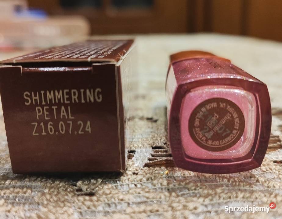 Pielęgnacyjny olejek do ust Shimmering Petal 7ml mazowieckie